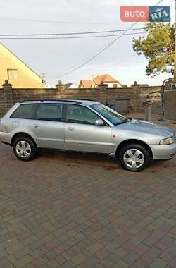 Универсал Audi A4 1997 в 