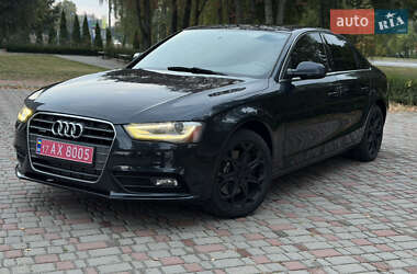 Седан Audi A4 2013 в 