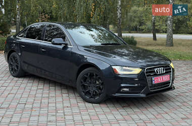 Седан Audi A4 2013 в 