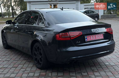 Седан Audi A4 2013 в 