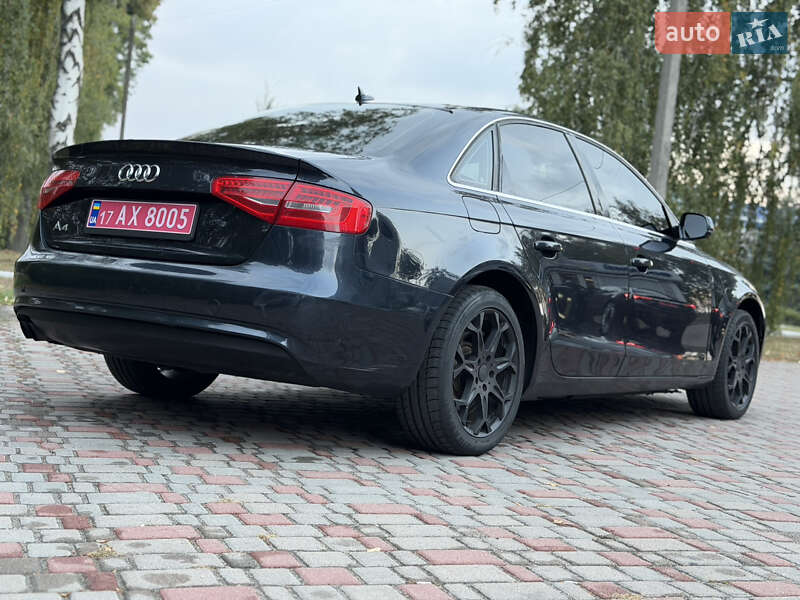 Седан Audi A4 2013 в Лубнах