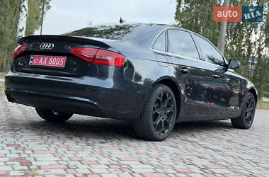 Седан Audi A4 2013 в 