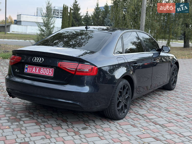 Седан Audi A4 2013 в Лубнах