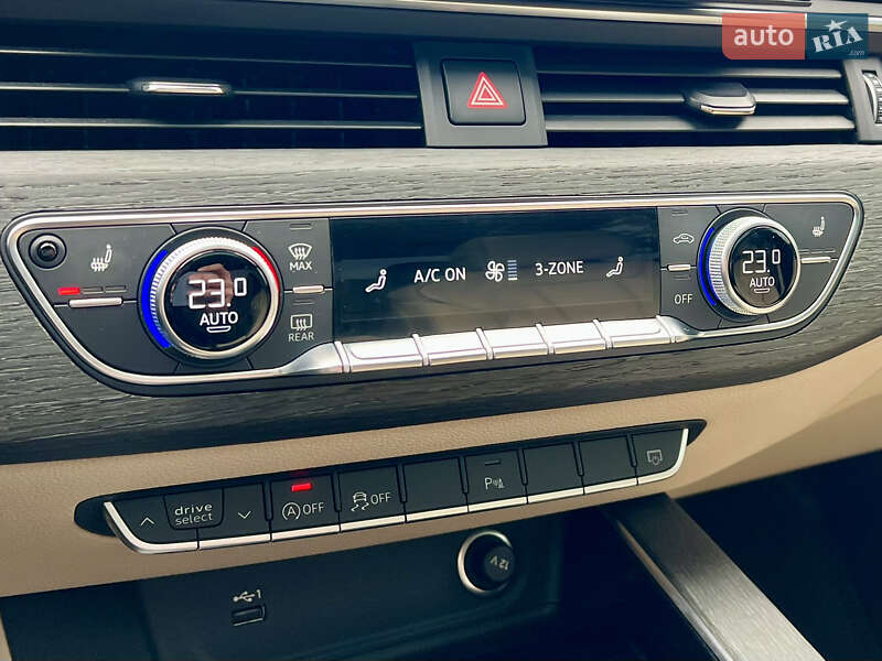 Седан Audi A4 2022 в Киеве