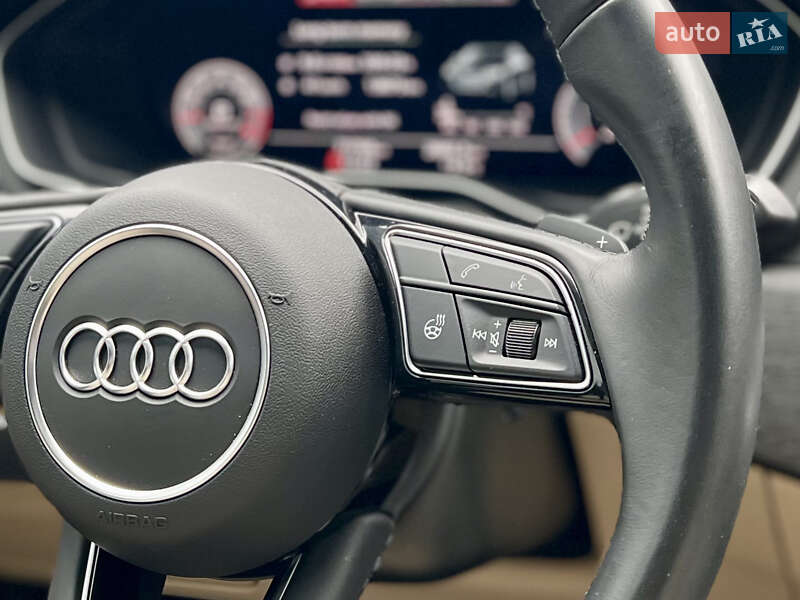 Седан Audi A4 2022 в Киеве