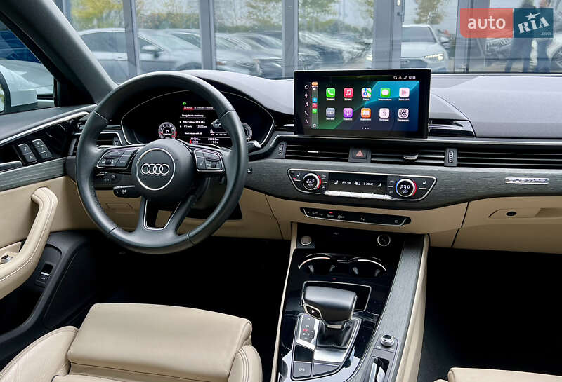 Седан Audi A4 2022 в Киеве