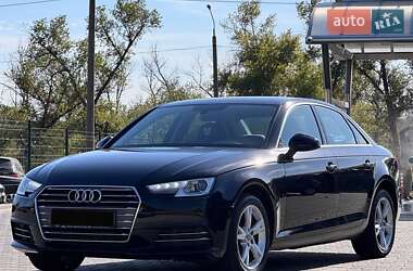 Седан Audi A4 2016 в 