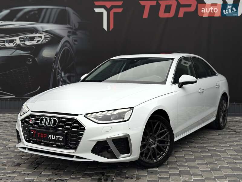Седан Audi A4 2021 в Львові