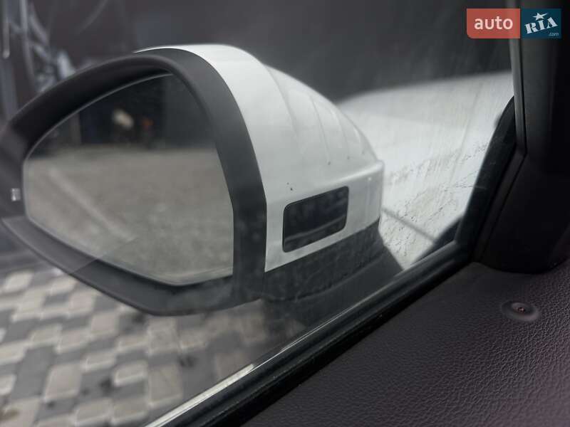 Седан Audi A4 2021 в Львові