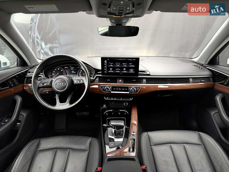 Седан Audi A4 2021 в Львові