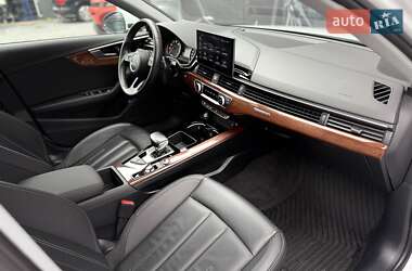 Седан Audi A4 2021 в 