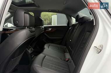 Седан Audi A4 2021 в 