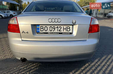 Седан Audi A4 2004 в 