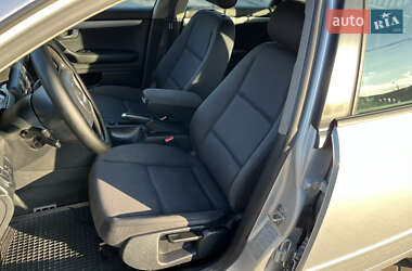 Седан Audi A4 2004 в 