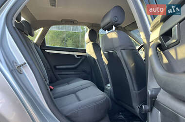 Седан Audi A4 2004 в 
