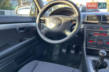Седан Audi A4 2004 в 