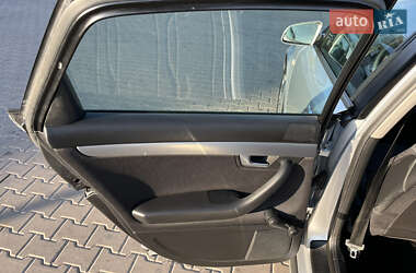 Седан Audi A4 2004 в 