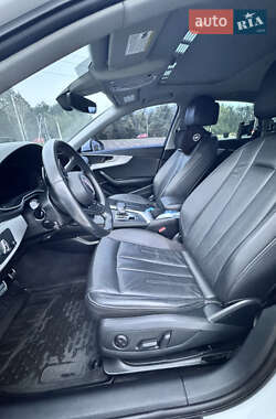 Седан Audi A4 2018 в 