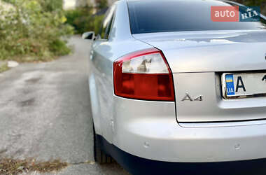 Седан Audi A4 2001 в 