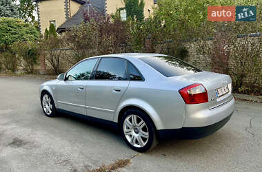 Седан Audi A4 2001 в 