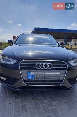 Универсал Audi A4 2013 в 