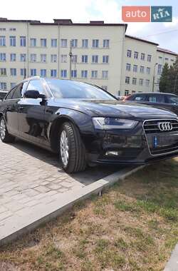 Универсал Audi A4 2013 в 