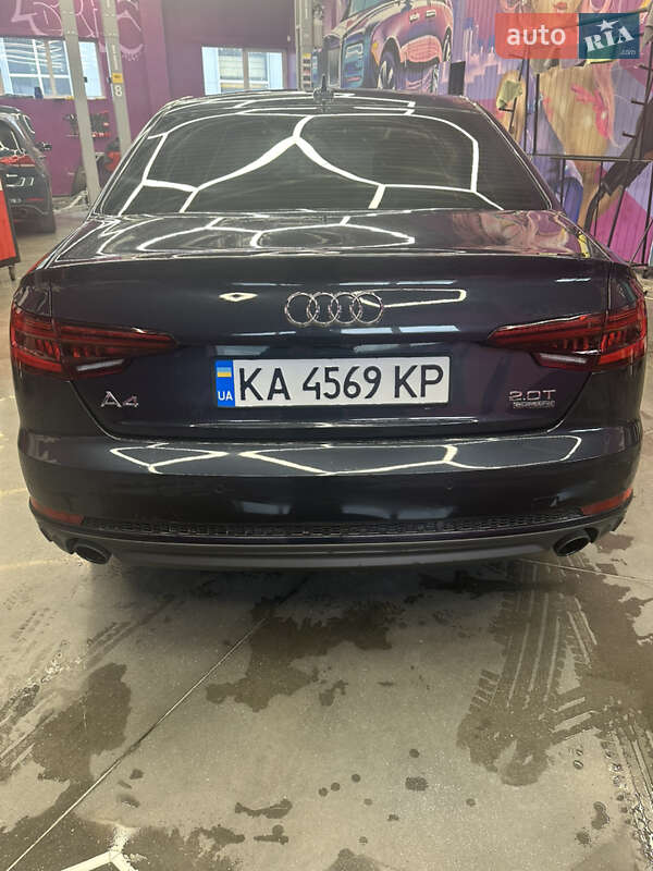 Седан Audi A4 2017 в Киеве