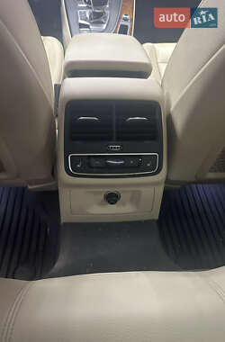Седан Audi A4 2017 в 