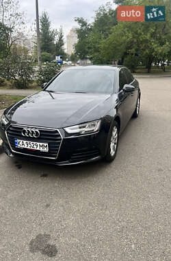 Седан Audi A4 2016 в Киеве