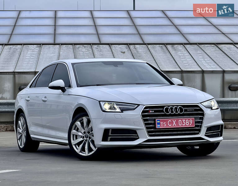 Audi A4 2017