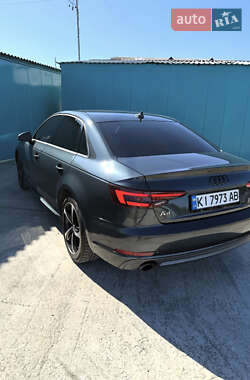 Седан Audi A4 2018 в 
