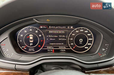 Седан Audi A4 2018 в 