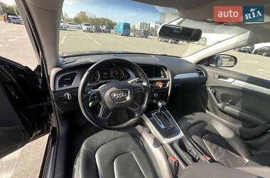 Седан Audi A4 2012 в 