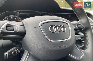 Седан Audi A4 2013 в 