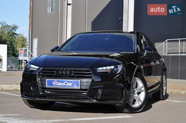 Седан Audi A4 2017 в 