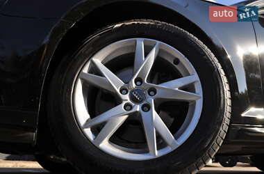 Седан Audi A4 2017 в 