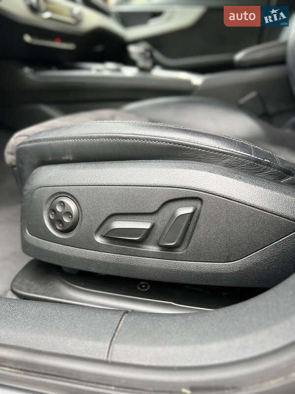 Универсал Audi A4 2018 в Киеве