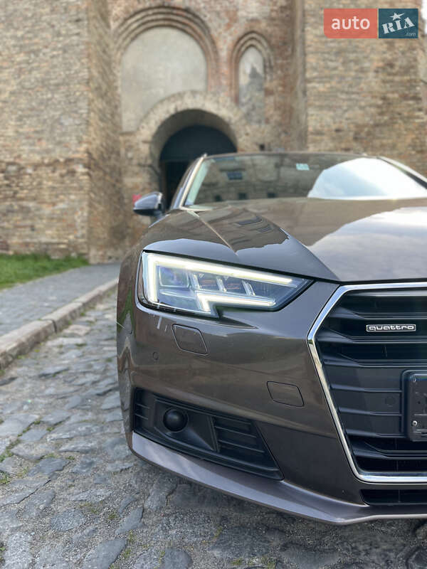 Универсал Audi A4 2018 в Киеве