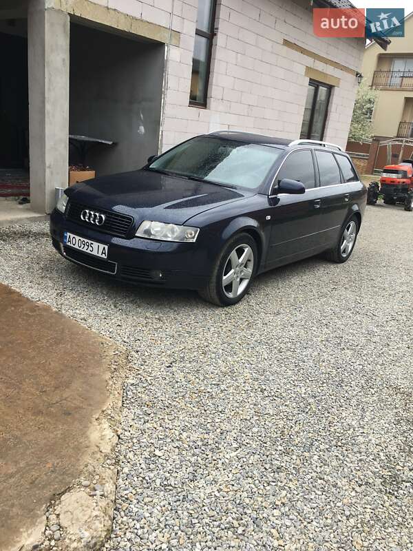 Универсал Audi A4 2004 в Виноградове