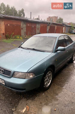 Седан Audi A4 1998 в 