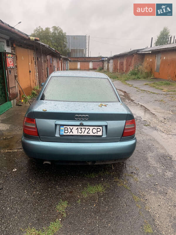 Седан Audi A4 1998 в Хмельницком