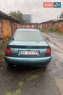 Седан Audi A4 1998 в 
