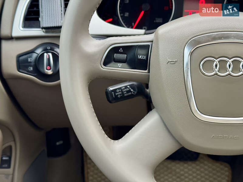 Седан Audi A4 2010 в Киеве