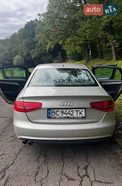 Седан Audi A4 2014 в 