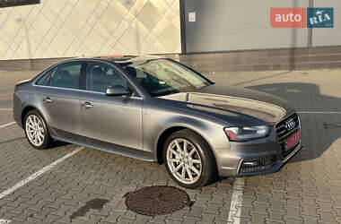 Седан Audi A4 2014 в 