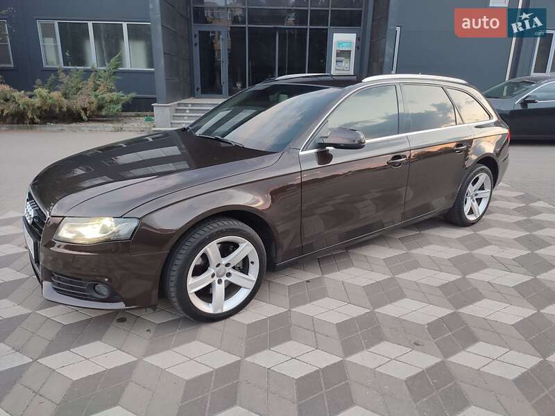 Универсал Audi A4 2010 в 