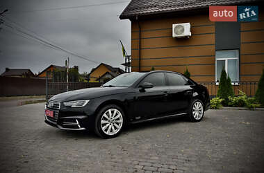 Седан Audi A4 2018 в 