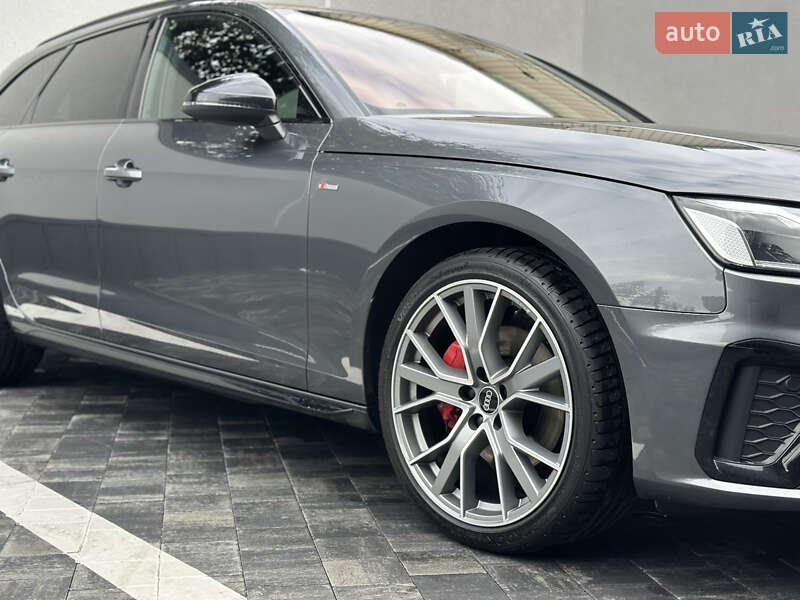 Универсал Audi A4 2022 в Ровно