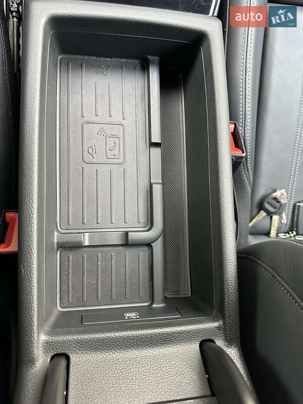 Универсал Audi A4 2022 в Ровно