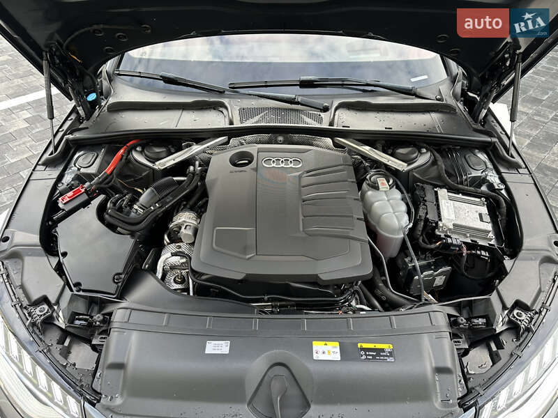 Универсал Audi A4 2022 в Ровно